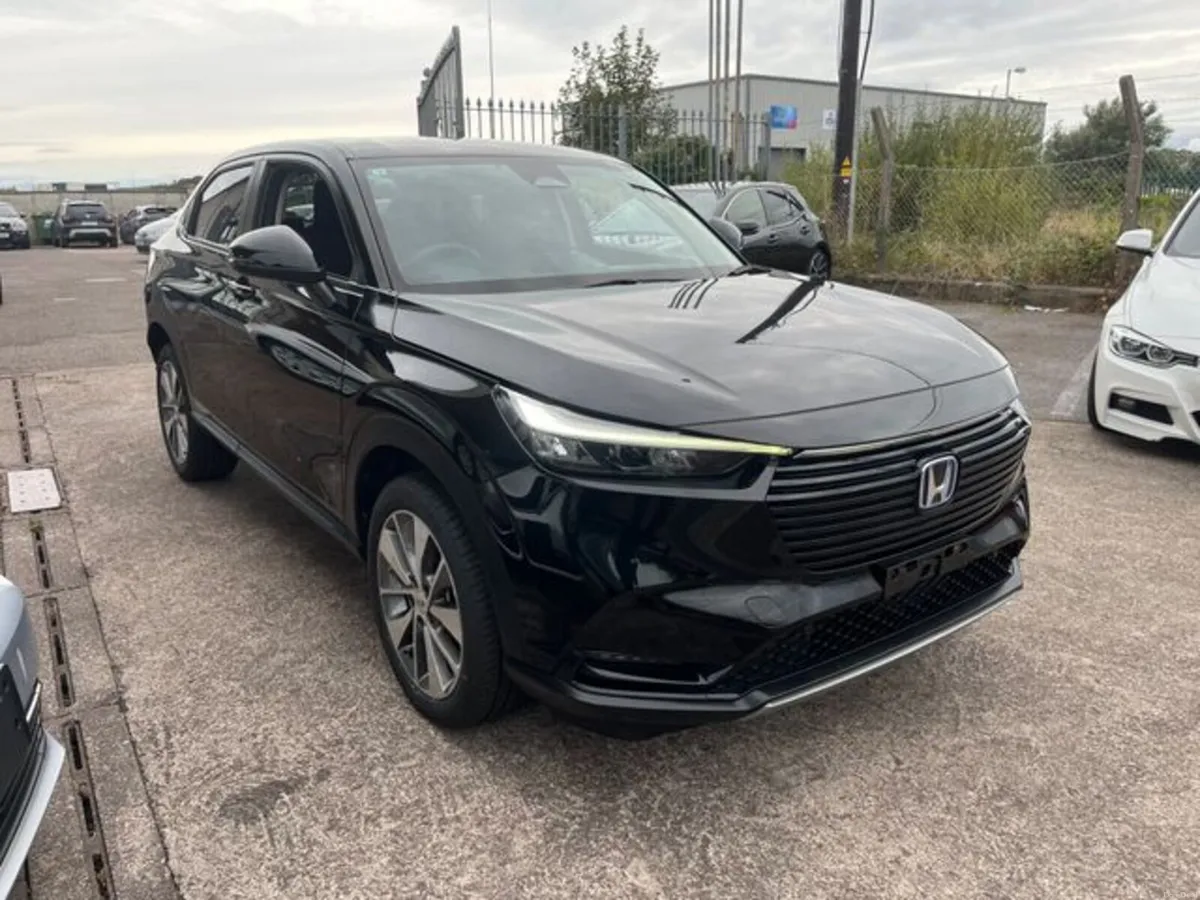 Honda Vezel Hybrid - Image 2