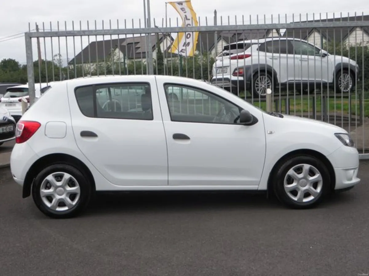 Dacia Sandero 1.2 PETROL - Image 4