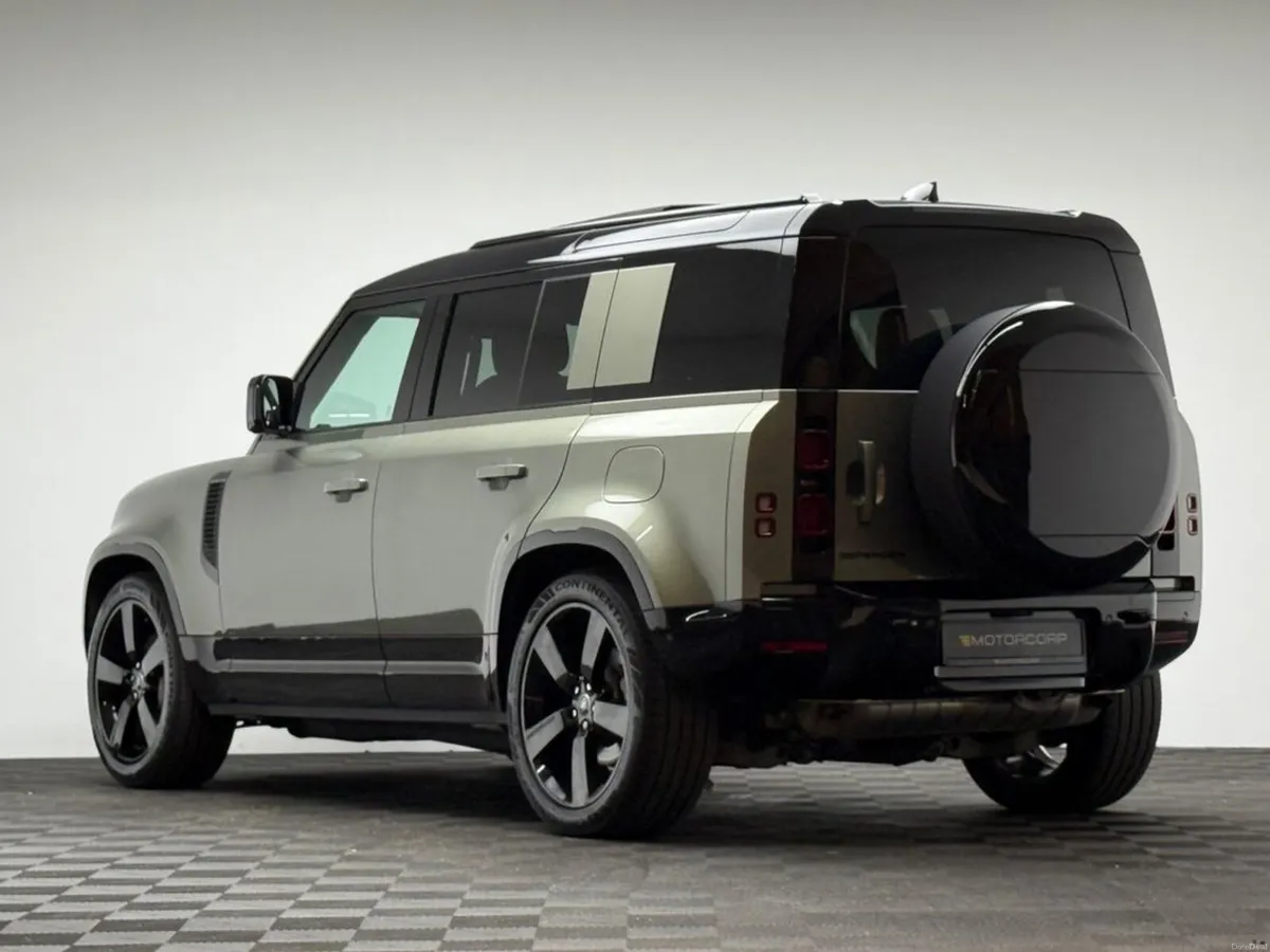 Land Rover Defender HSE X-DYNAMIC - Image 5