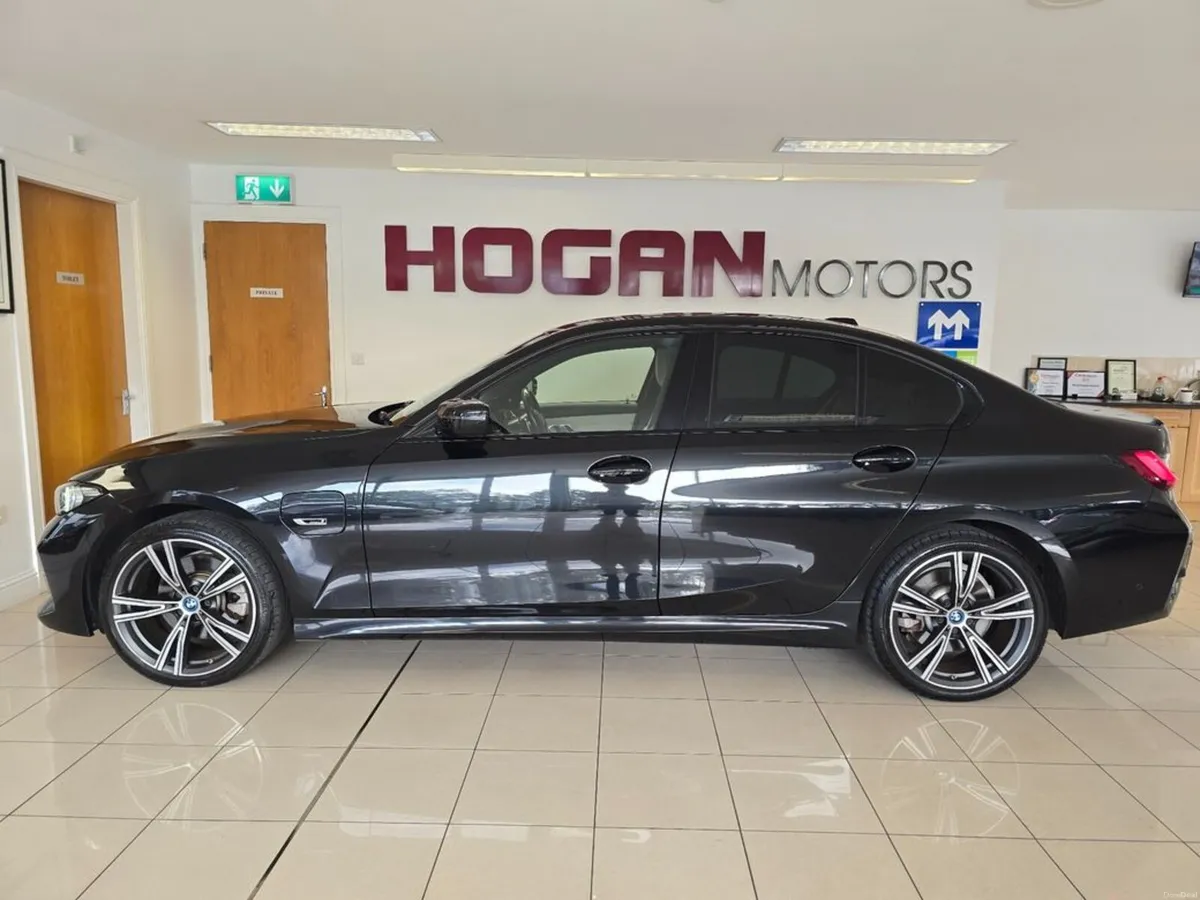 BMW 3-Series 330e M Sport PHEV Automatic Saloon - Image 4