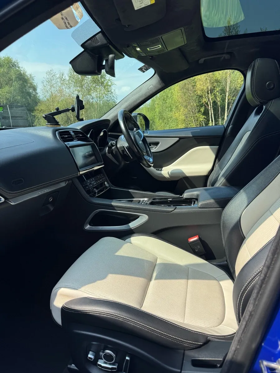 Jaguar F-Pace 2018 R-Sport new engine - Image 5