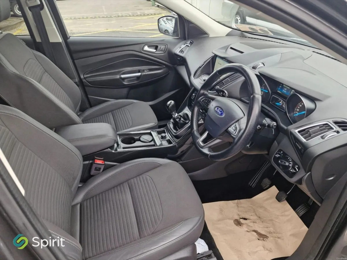 Ford Kuga TITANIUM1.5 Commercial 4 Seats - Image 3