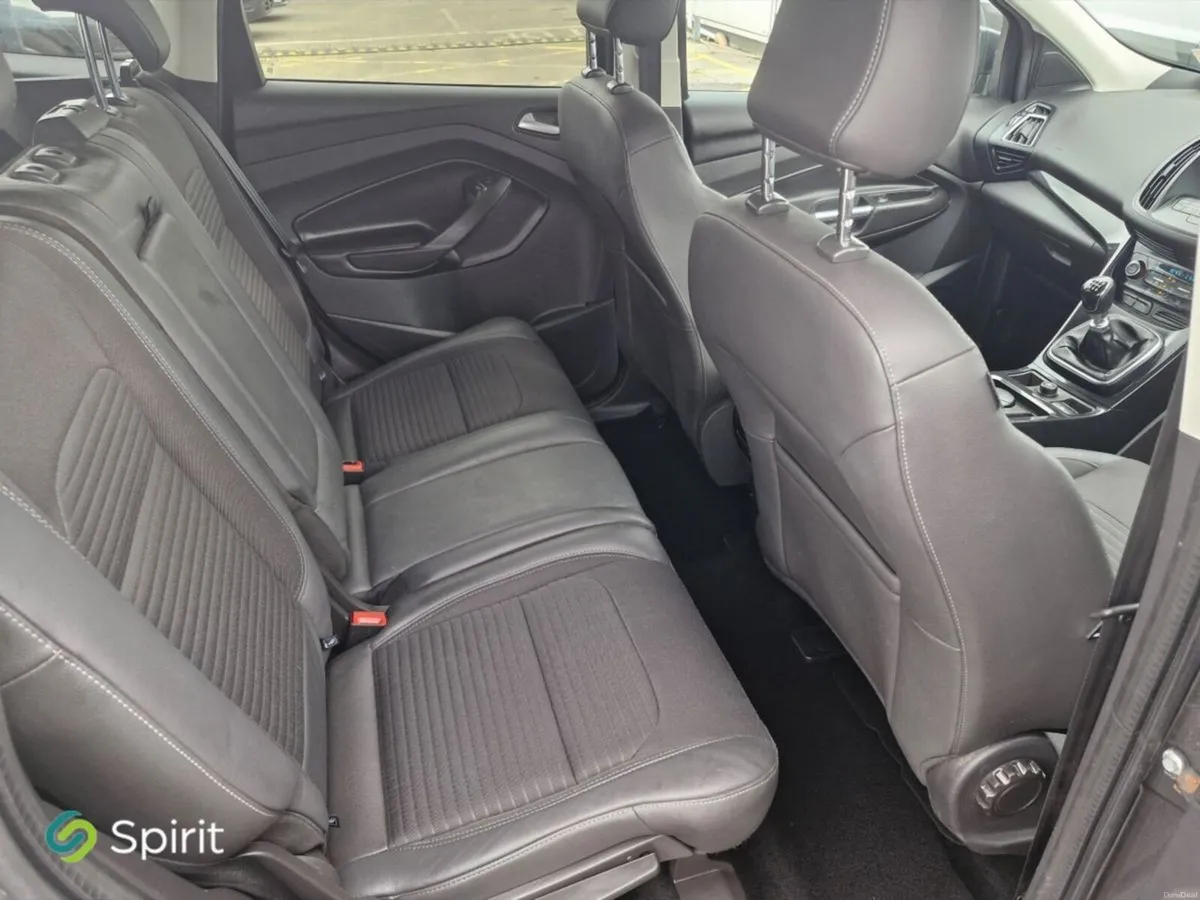 Ford Kuga TITANIUM1.5 Commercial 4 Seats - Image 5