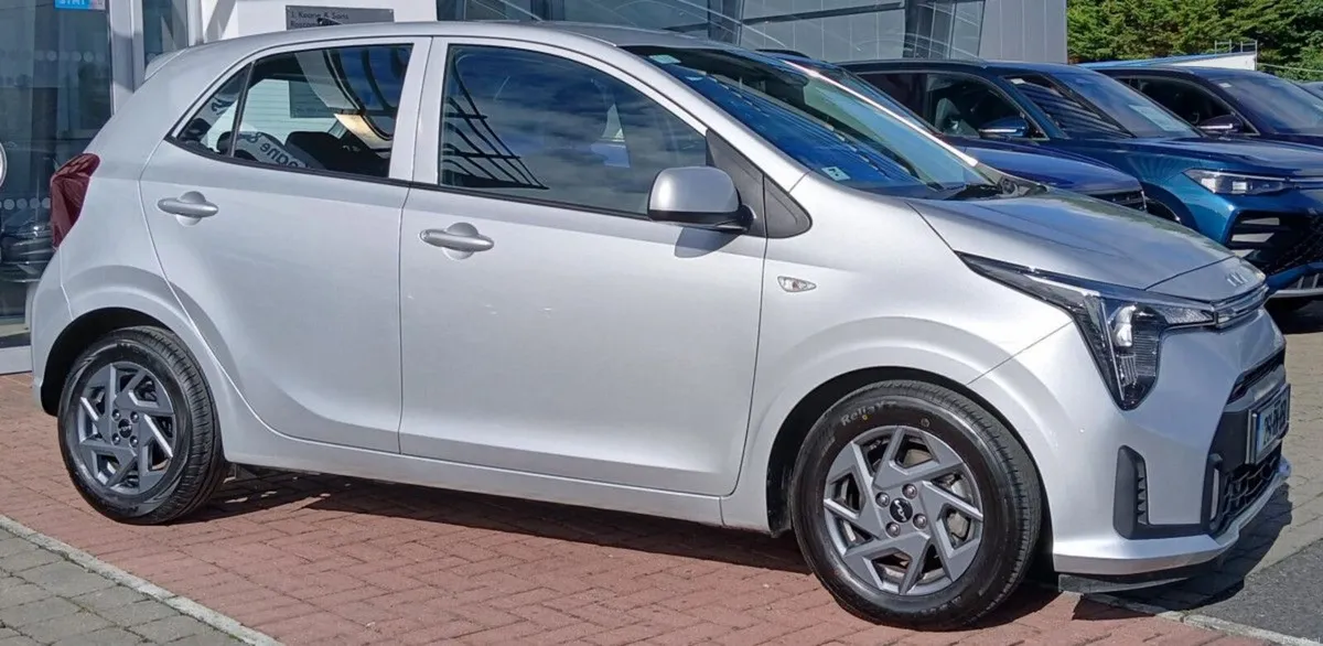 Kia Picanto 1.0 PE Petrol **AUTOMATIC, BLUETOOTH, - Image 2