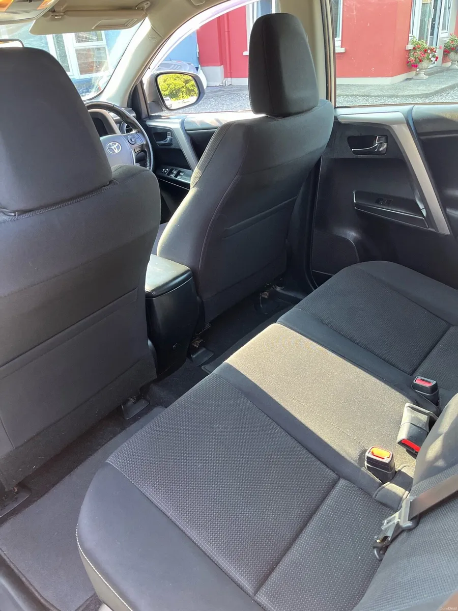 Toyota Rav 4 - Image 6