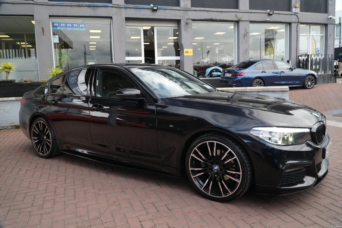 BMW 5-Series 2018 - Image 2
