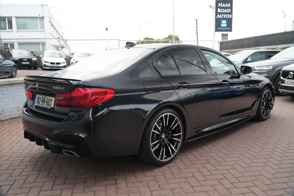 BMW 5-Series 2018 - Image 4