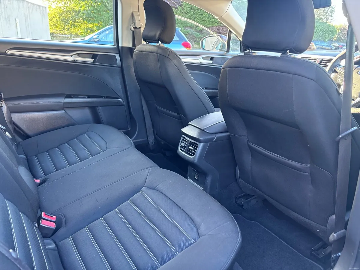 Ford mondeo - Image 4