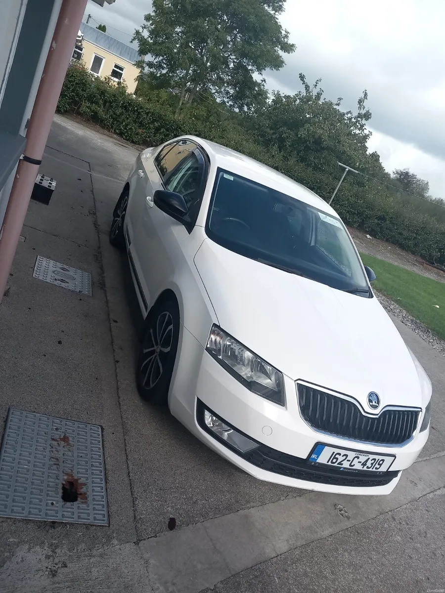 Skoda Octavia 2016 - Image 2