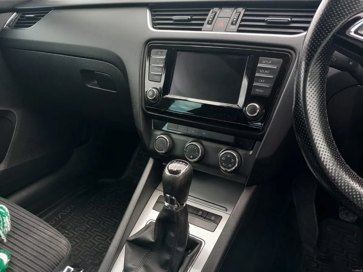 Skoda Octavia 2016 - Image 5