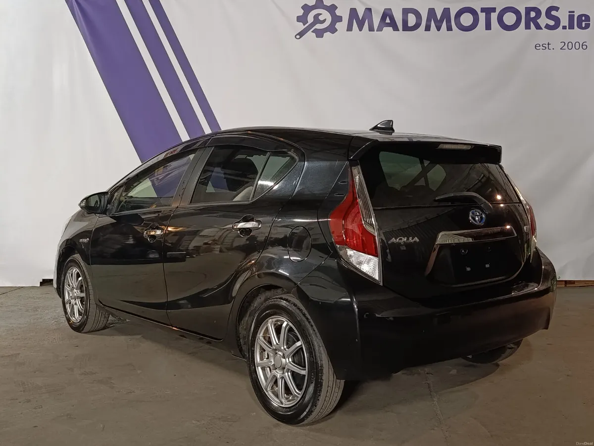 161 Toyota Aqua 1.5 SELF CHARGING HYBIRD Auto - Image 5