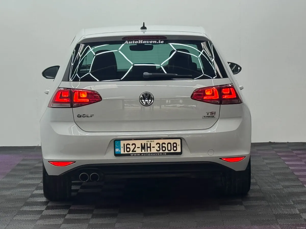 2016 Volkswagen Golf 1.4TSI Highline, Automatic - Image 5
