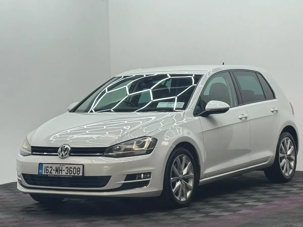 2016 Volkswagen Golf 1.4TSI Highline, Automatic - Image 3