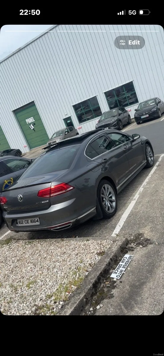 Volkswagen Passat - Image 3