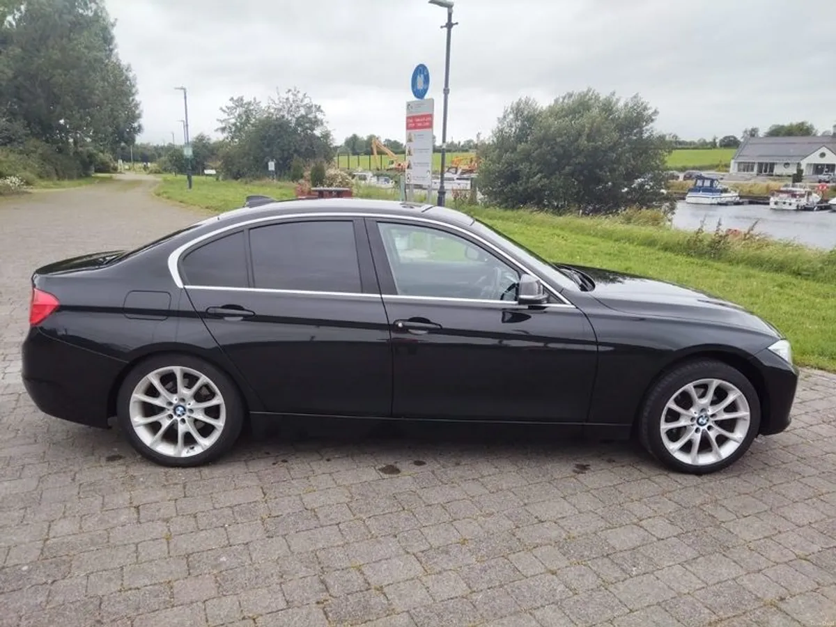 2012 Bmw 3-series - Image 2