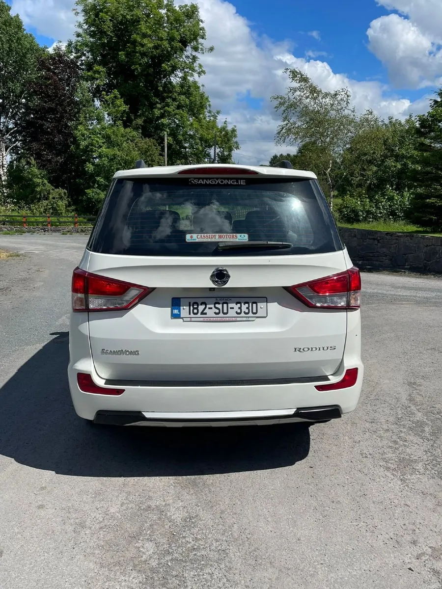SsangYong Rodius 2018 - Image 4