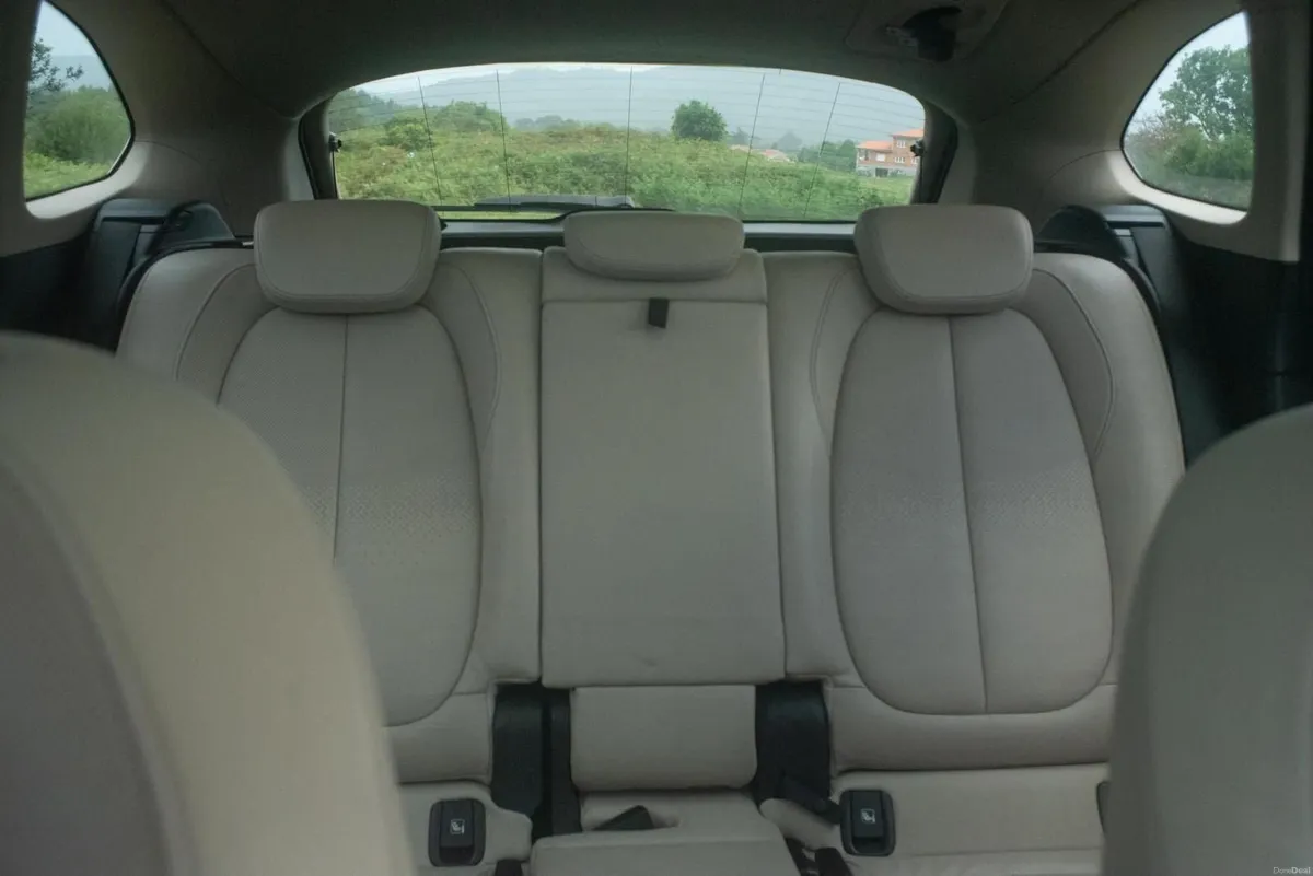 BMW X1 XLINE 181D - Image 6