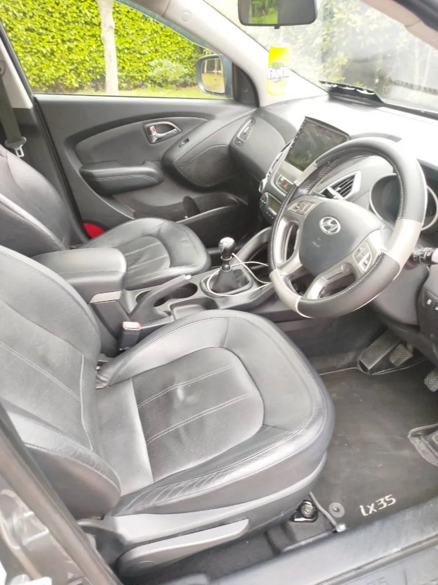 Hyundai ix35 1.7 diesel only 72,000 miles, new nct - Image 6