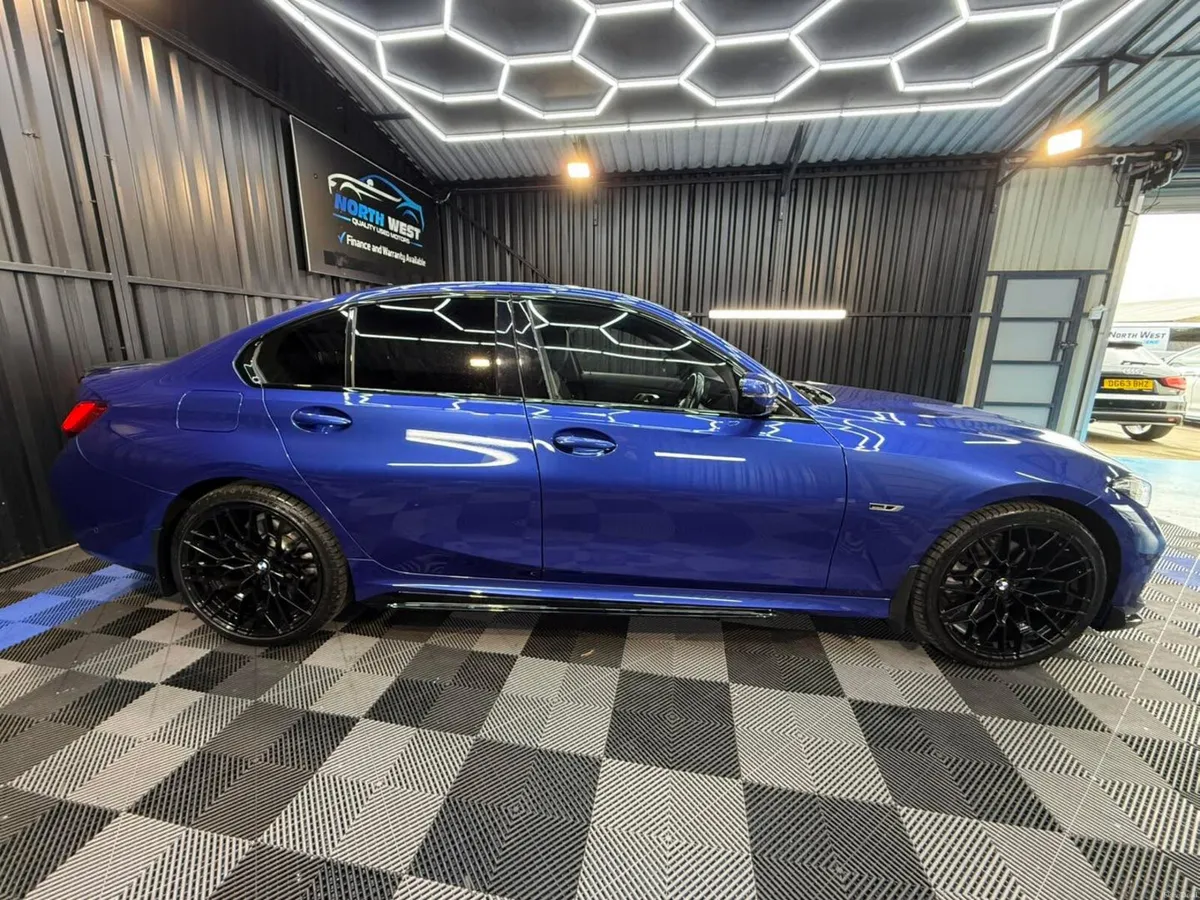 BMW 3-Series 2023 Msport LCI Hybrid - Image 3