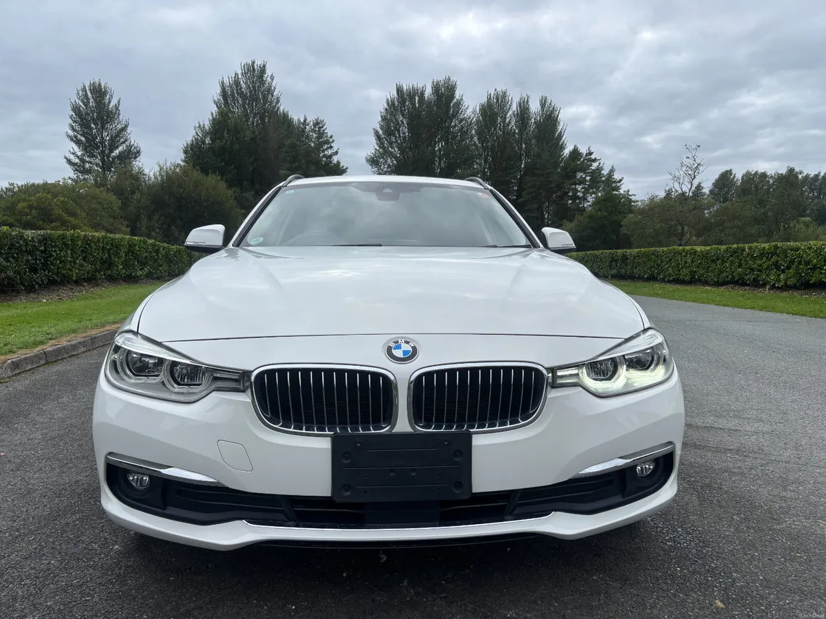 BMW 320i TOURING LUXURY AUTO 2017 - Image 2