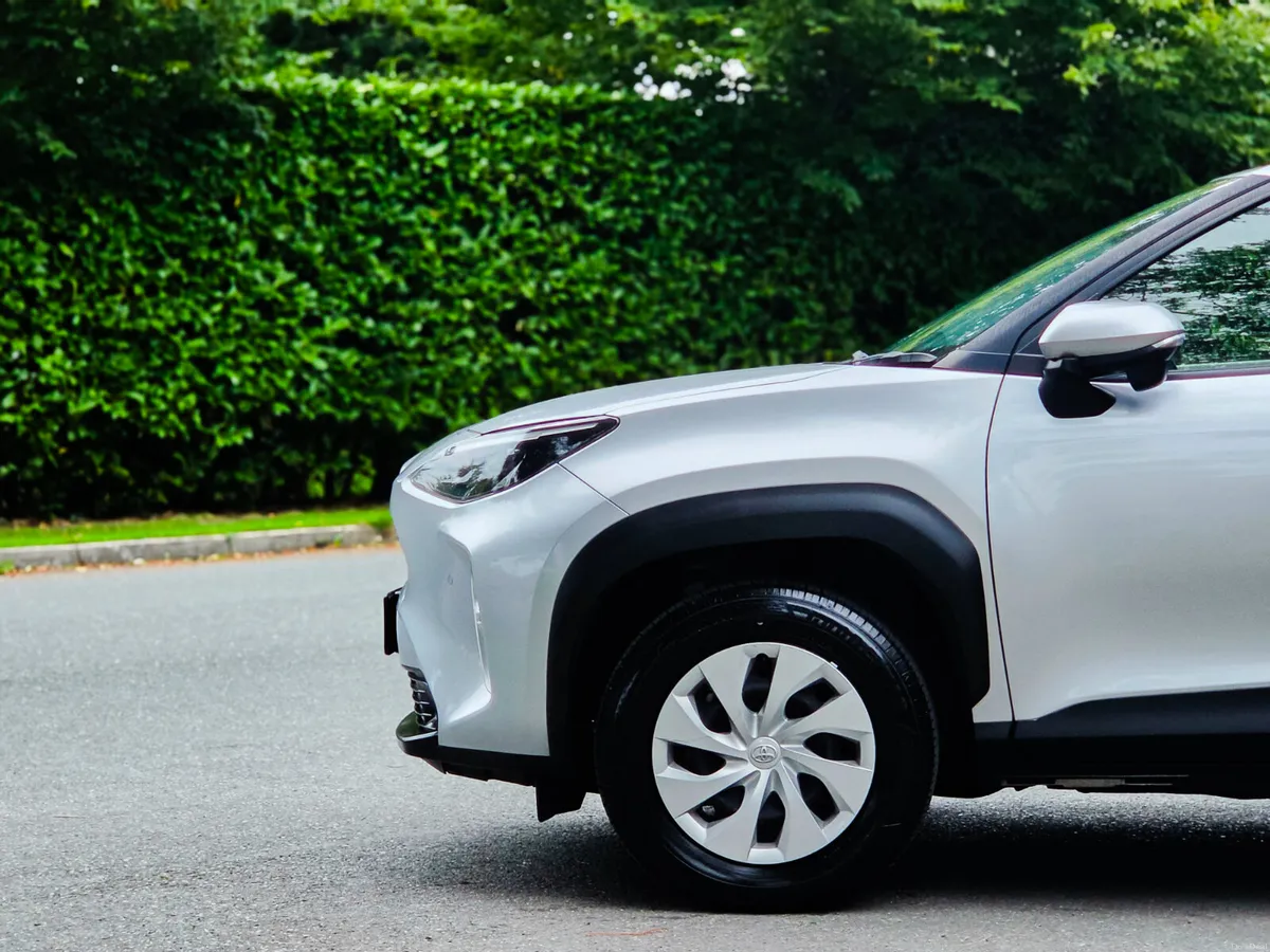 2021 Toyota Yaris Cross 1.5 Petrol Hybrid Auto - Image 6