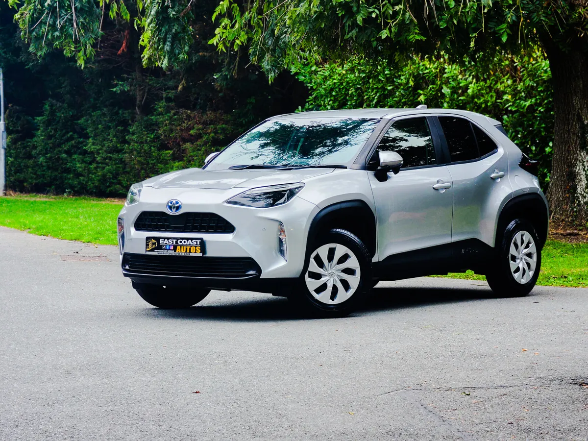 2021 Toyota Yaris Cross 1.5 Petrol Hybrid Auto - Image 3