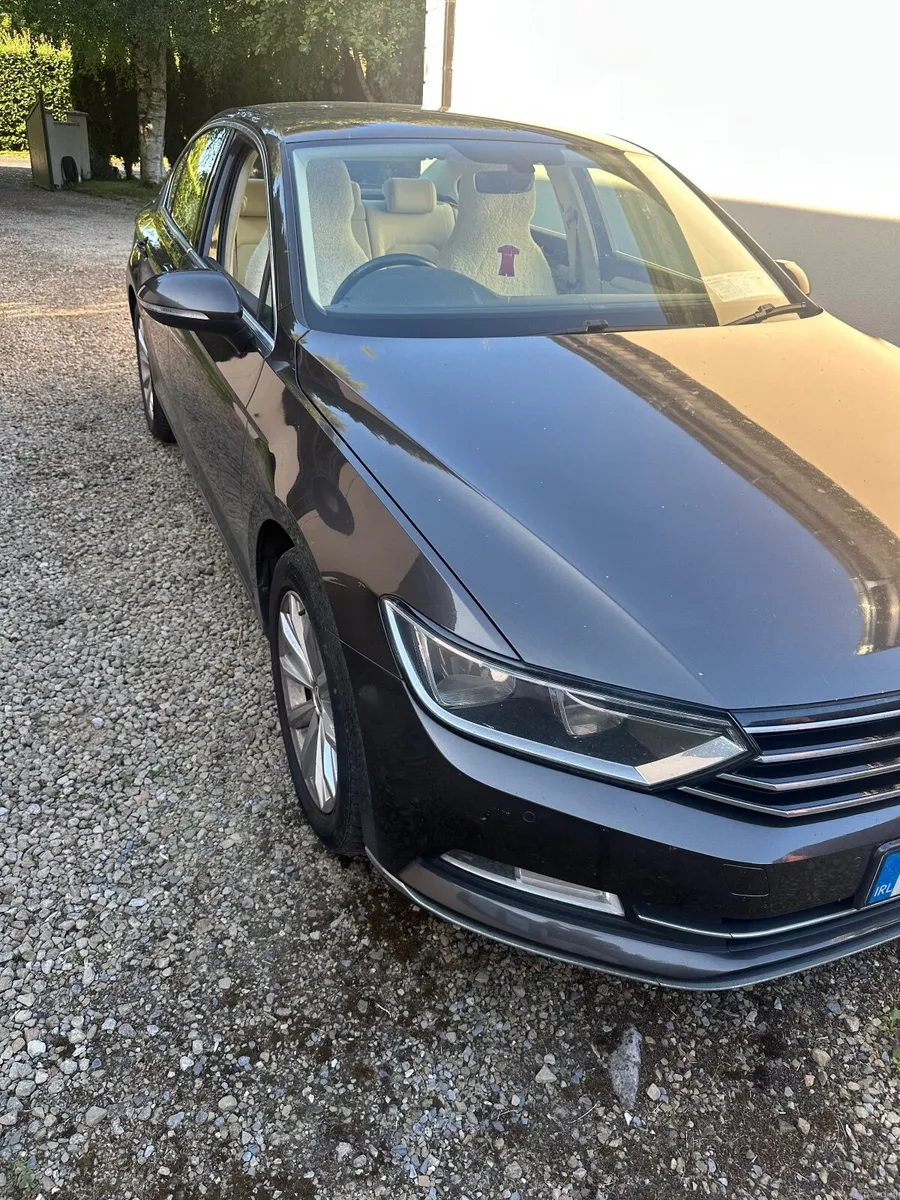 Volkswagen Passat 2016 - Image 6