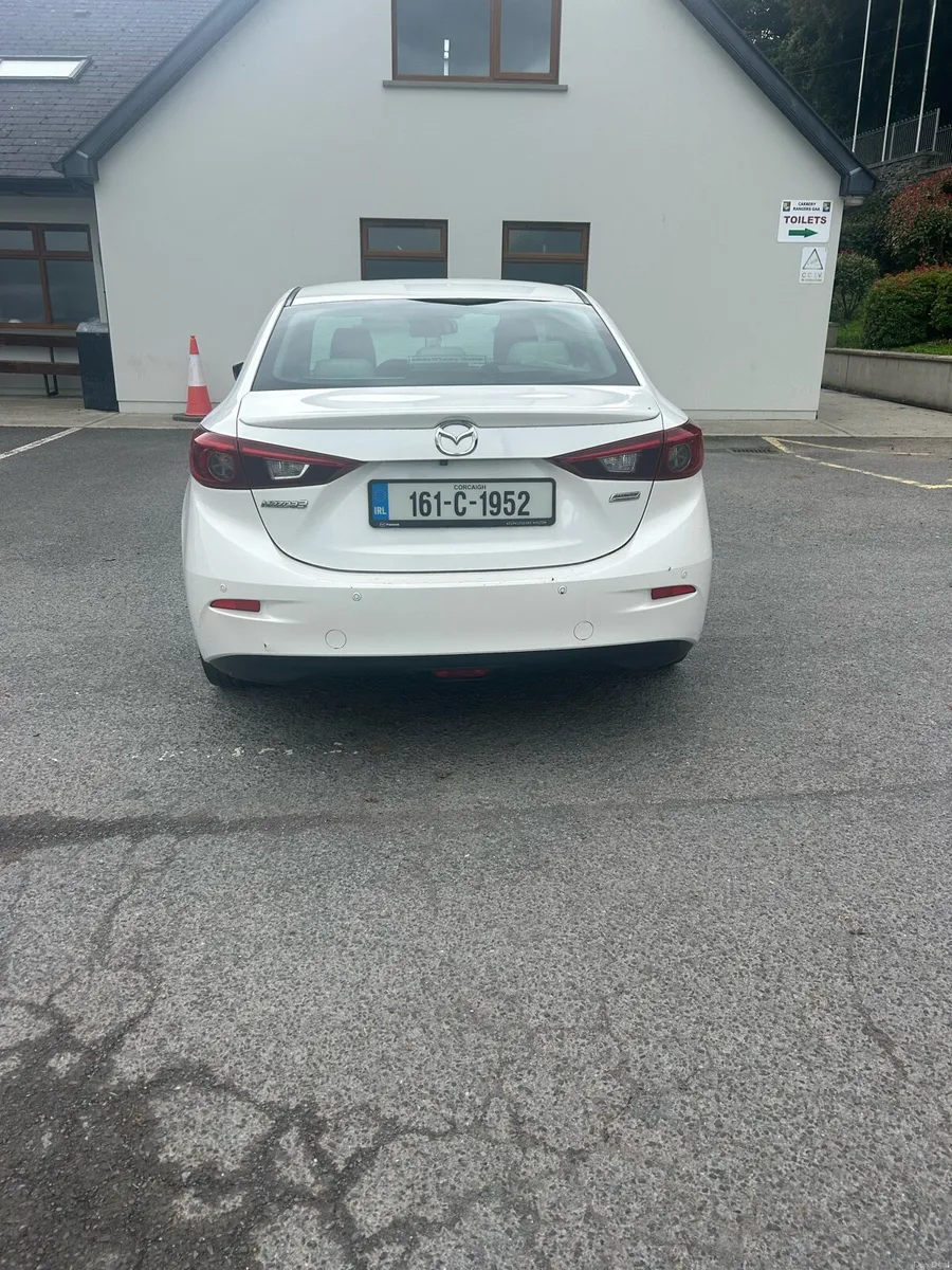 Mazda 3 - Image 4