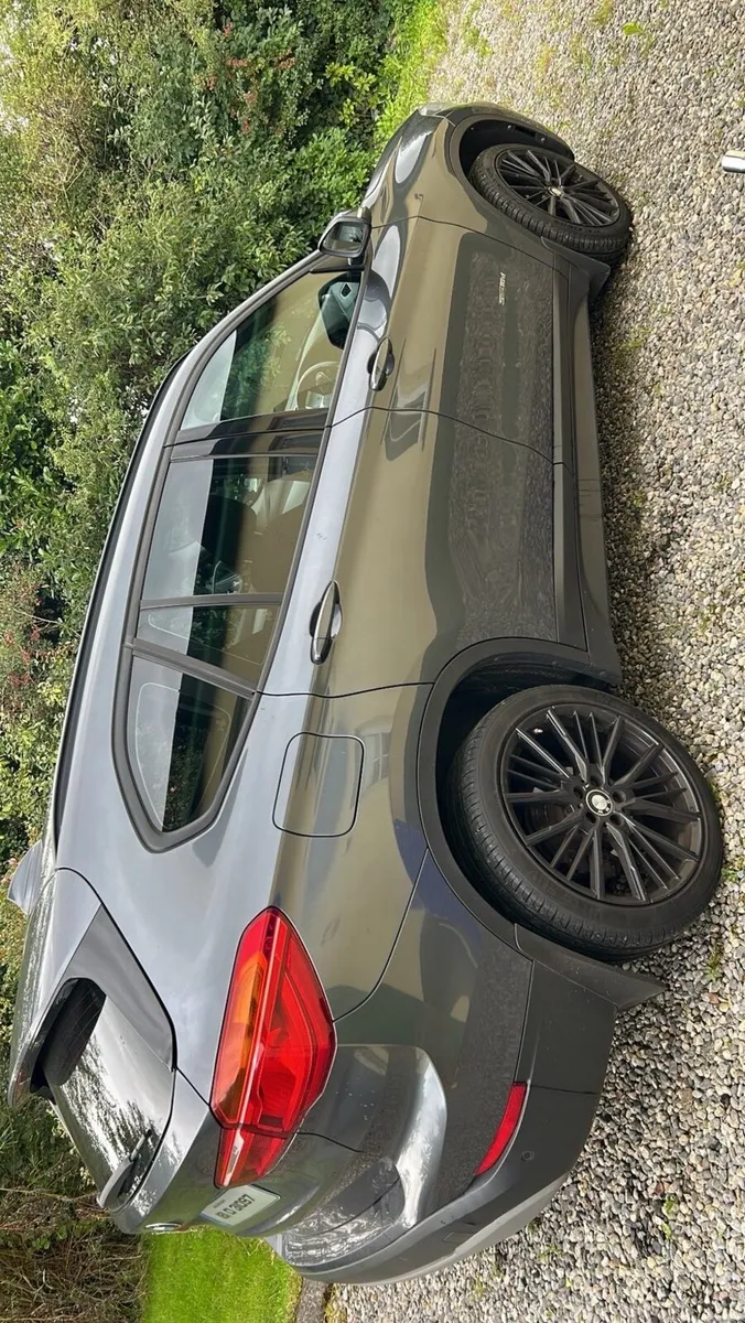 BMW X1 SDRIVE18D XLINE - Image 4