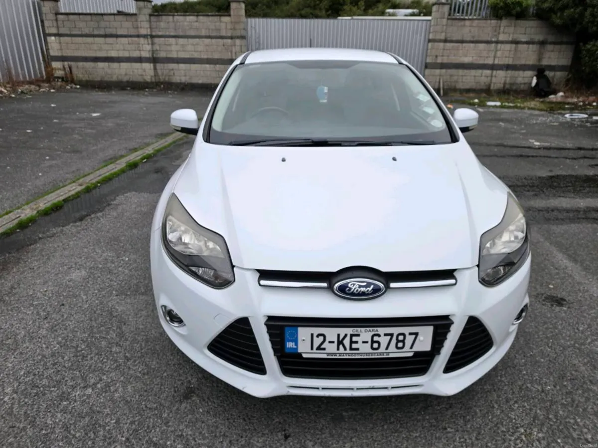 Ford focus 1.0L 5door hatchback - Image 1