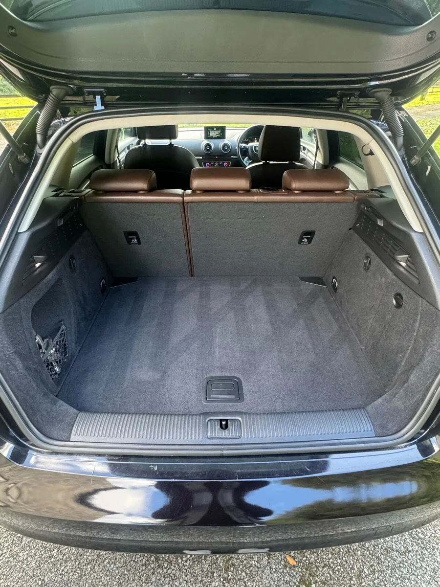 Audi A4 Sportsback 1.4 TFSI Attraction - Image 4