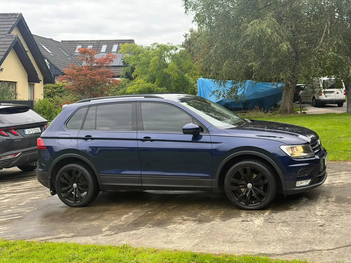 Volkswagen Tiguan - Image 2