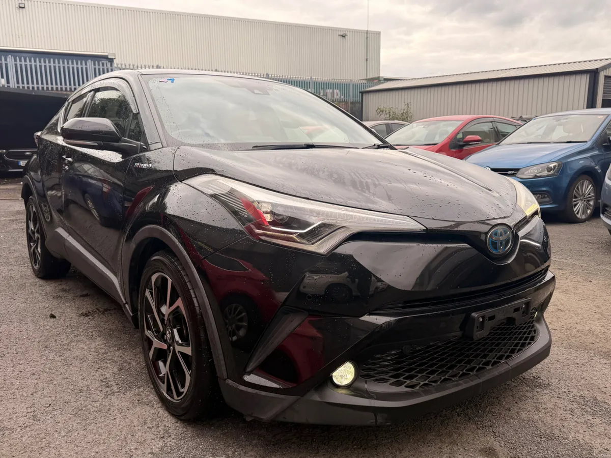 Toyota C-HR 2017 TOP SEC WITH YEAR WARRANTY - Image 3