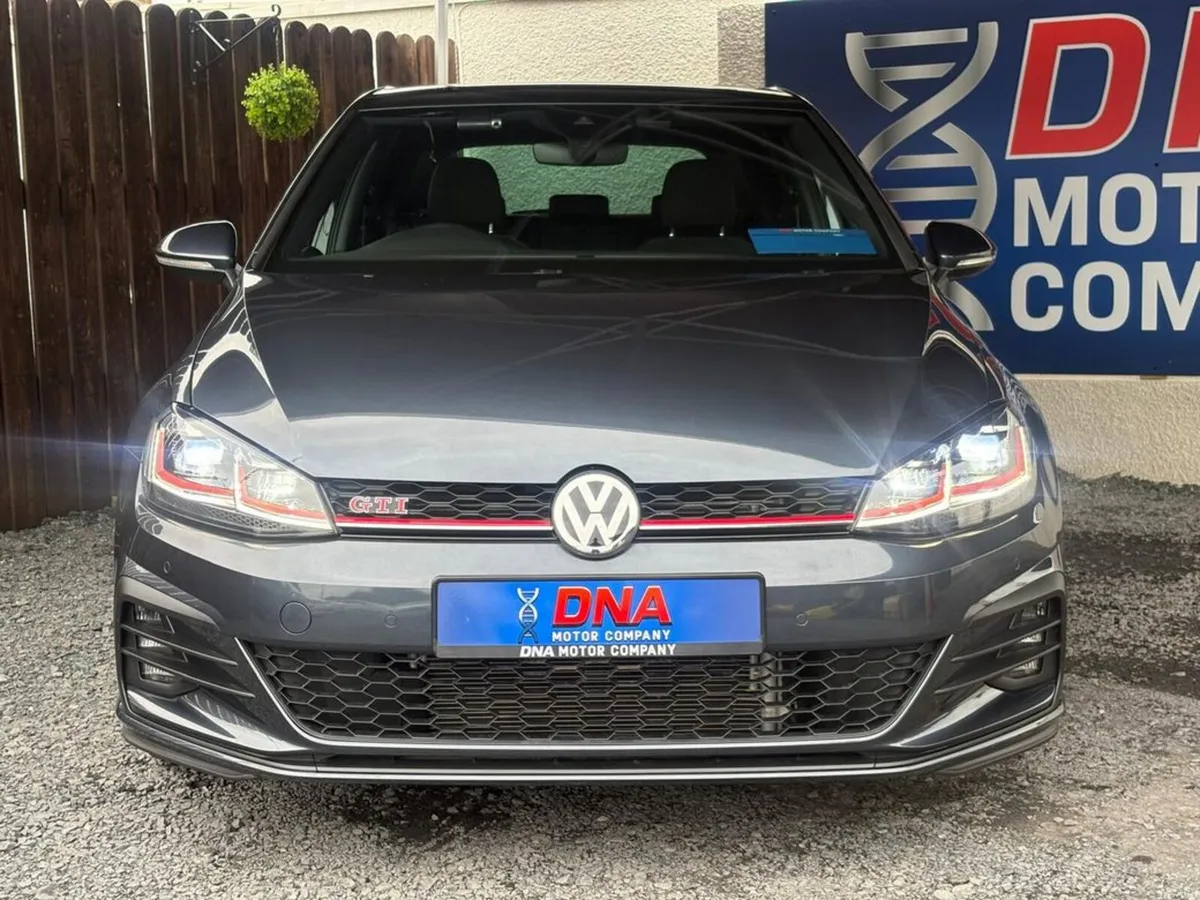 Volkswagen Golf GTI MK7.5 - PERFORMANCE PACK - 35K - Image 2