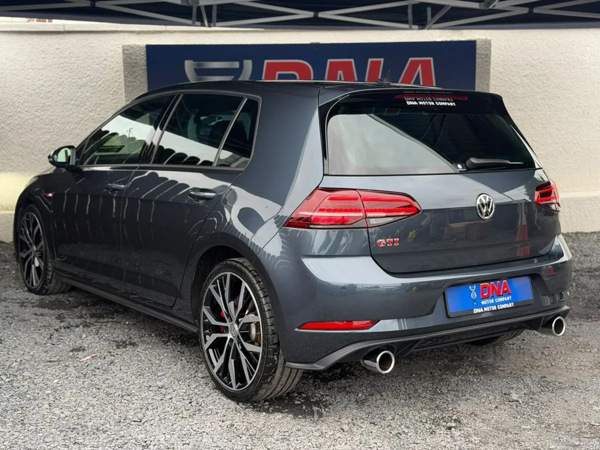 Volkswagen Golf GTI MK7.5 - PERFORMANCE PACK - 35K - Image 5