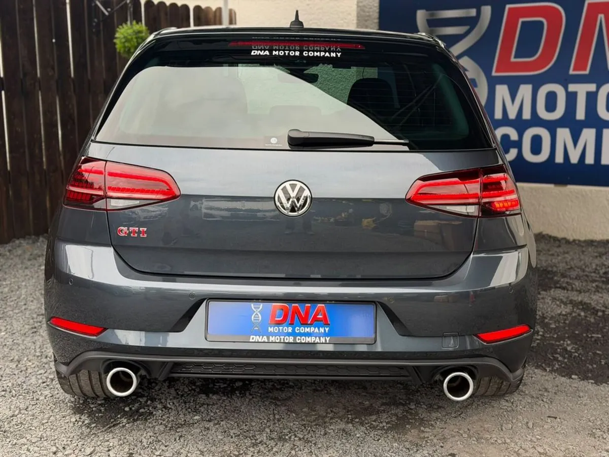 Volkswagen Golf GTI MK7.5 - PERFORMANCE PACK - 35K - Image 6