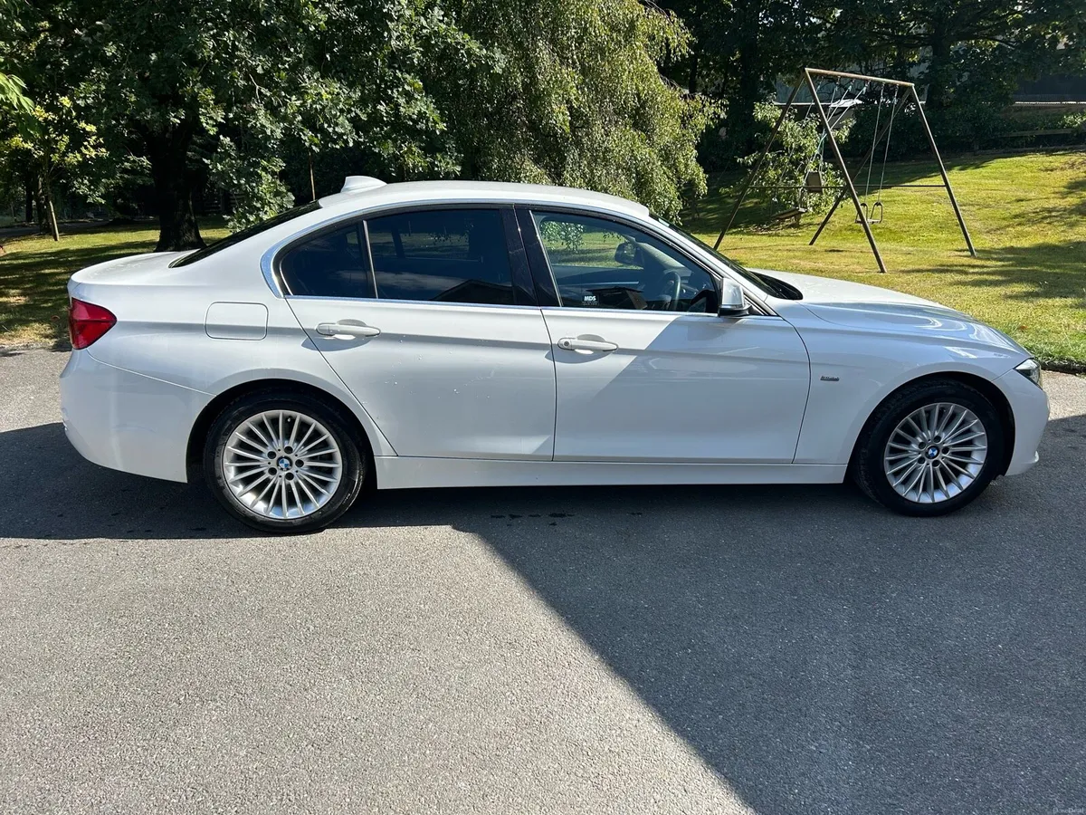 BMW 320d SE Luxury - Image 5