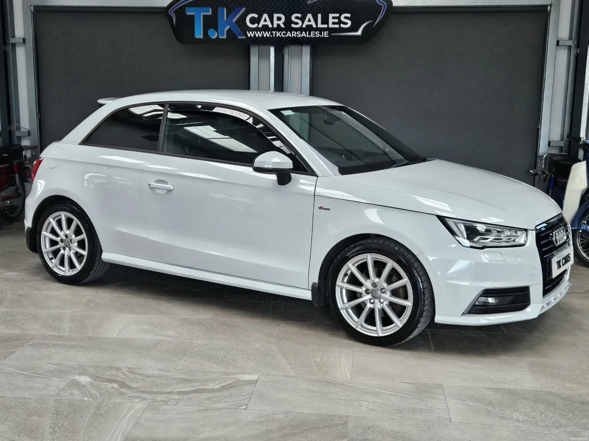 17 AUDI A1 S-LINE 1.6 DIESEL - Image 1
