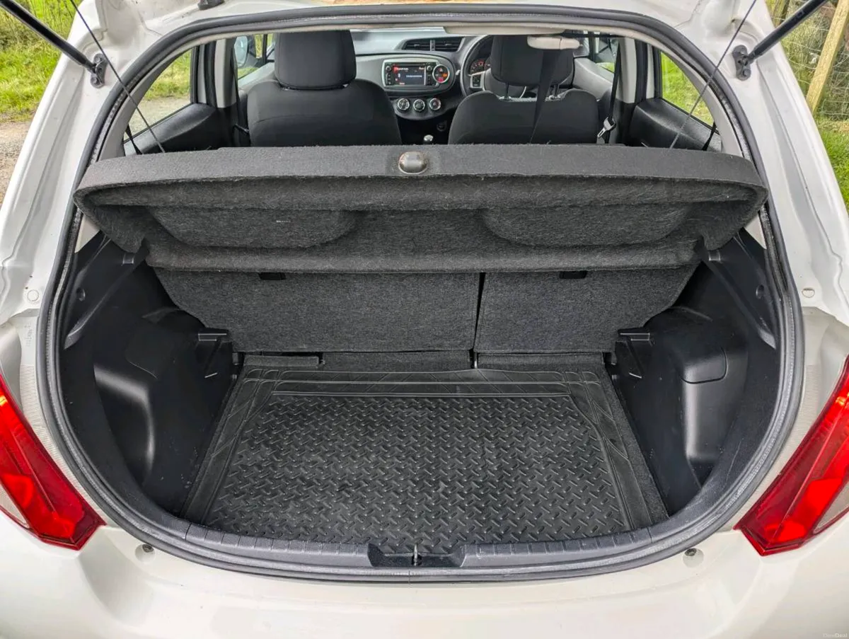 Toyota Yaris - Image 5