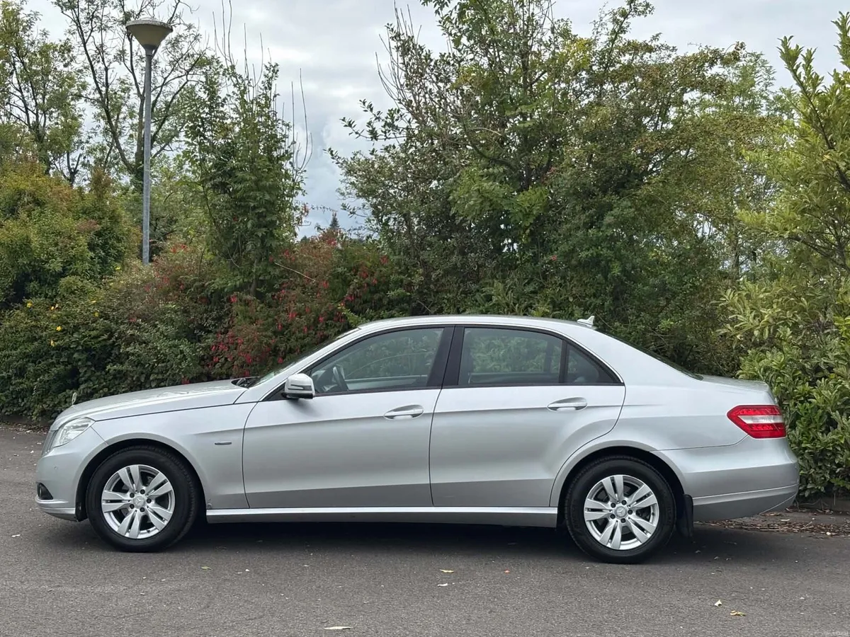 MERCEDES E200 AUTO (NEW NCT 09/27 ) - Image 4