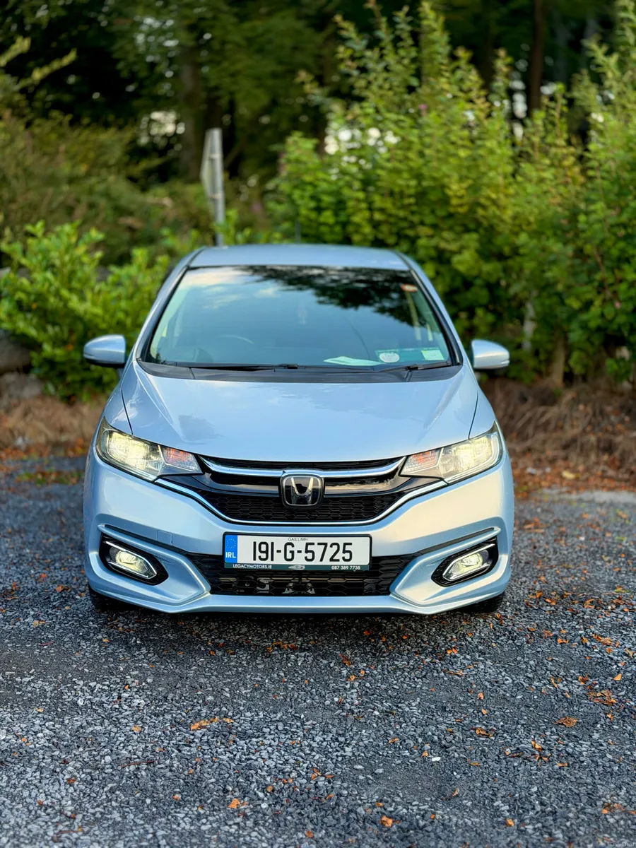 Honda Fit 2019 | 1.5 HYBRID | AUTOMATIC | 57,000 k - Image 2