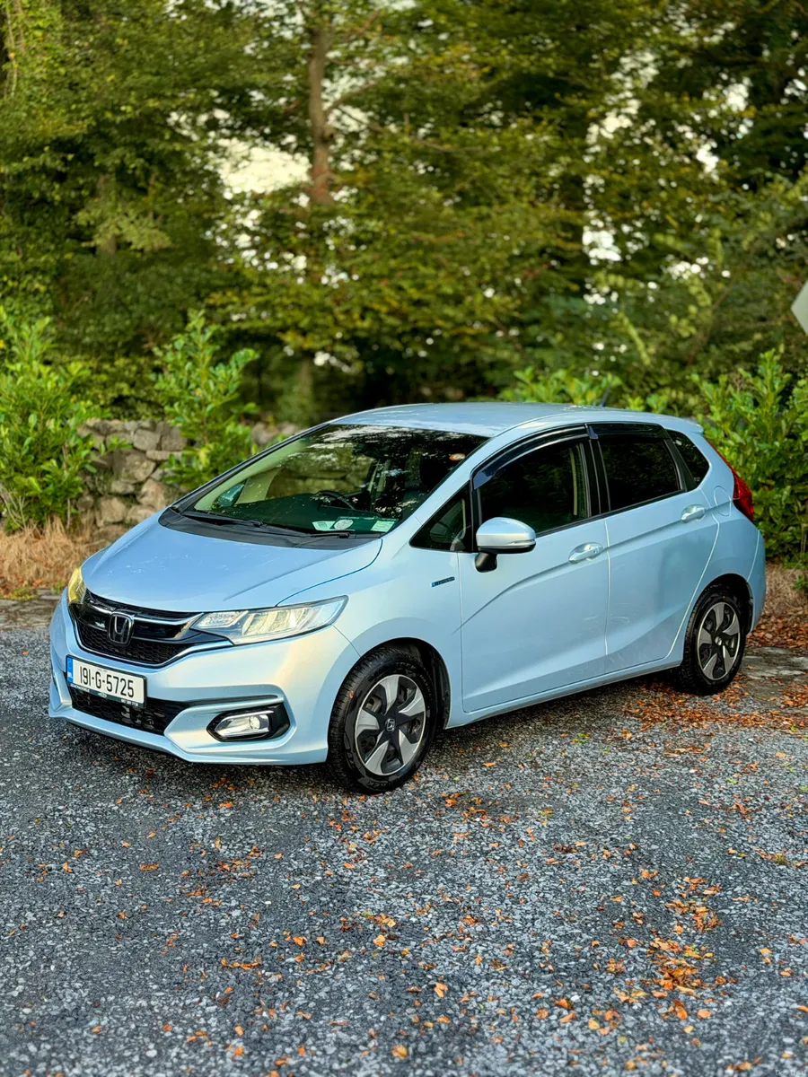 Honda Fit 2019 | 1.5 HYBRID | AUTOMATIC | 57,000 k - Image 4