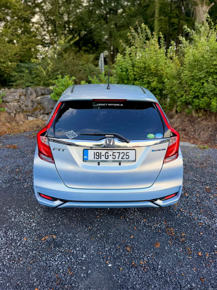Honda Fit 2019 | 1.5 HYBRID | AUTOMATIC | 57,000 k - Image 6