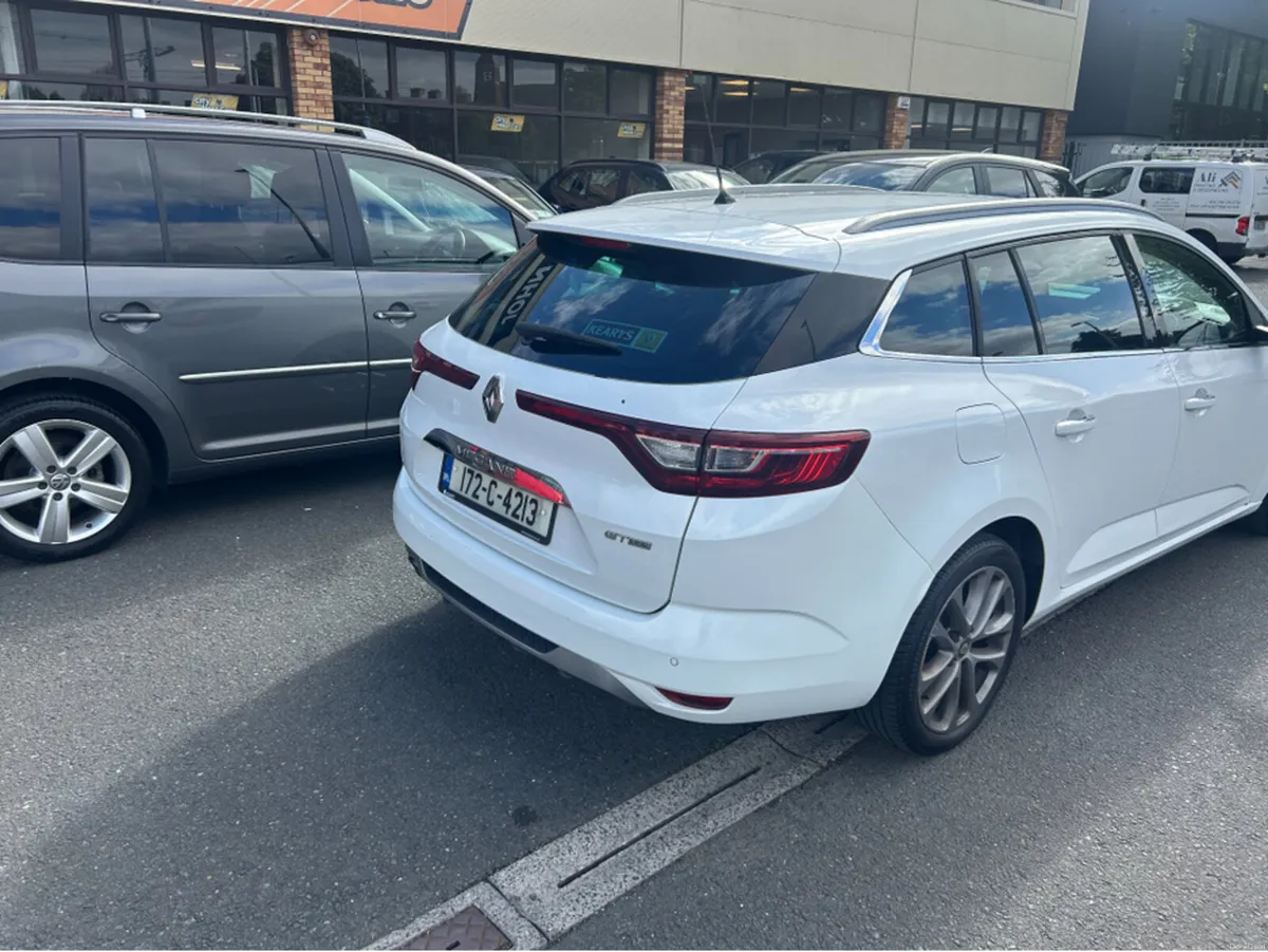 Renault Megane AUTOMATIC 96000KLMS////TOP OF THE R - Image 2
