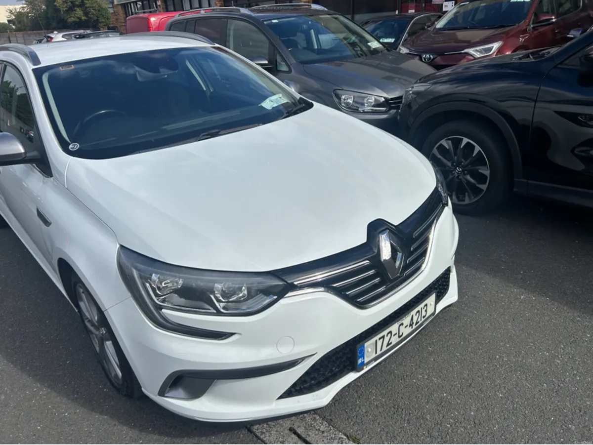 Renault Megane AUTOMATIC 96000KLMS////TOP OF THE R - Image 3