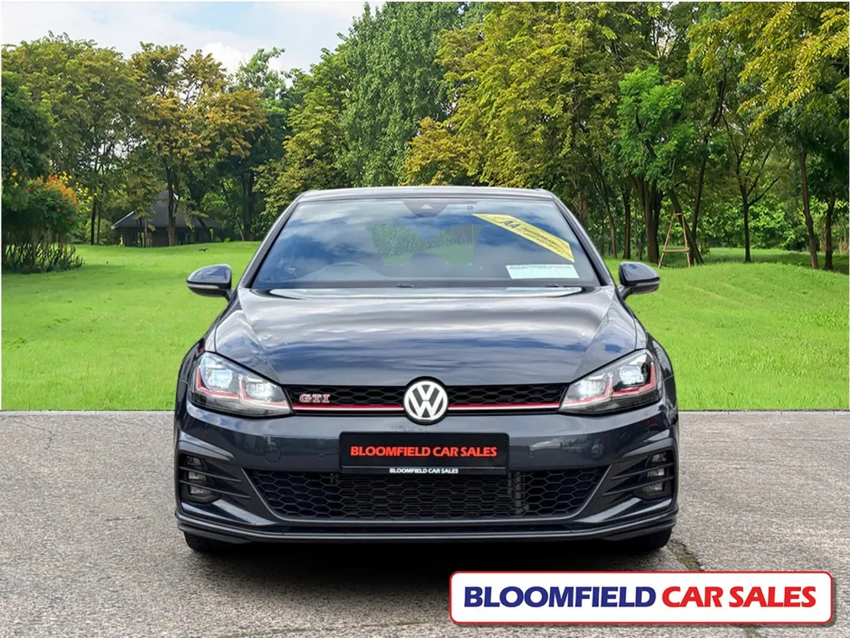 Volkswagen Golf 2.0 GTI , PERFORMANCE PACK // LOW - Image 2