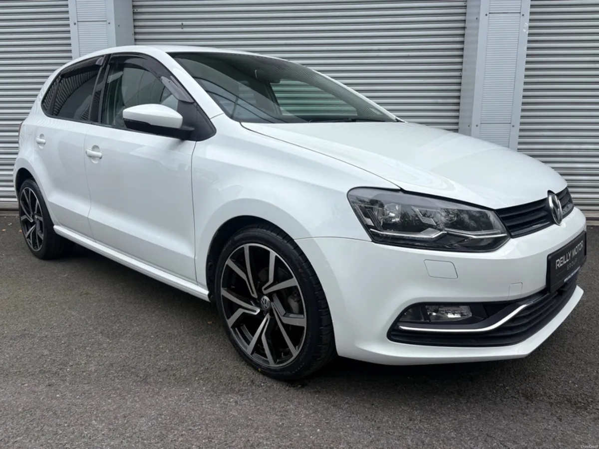 Volkswagen Polo 1.2 PETROL CL AUTO - Image 1