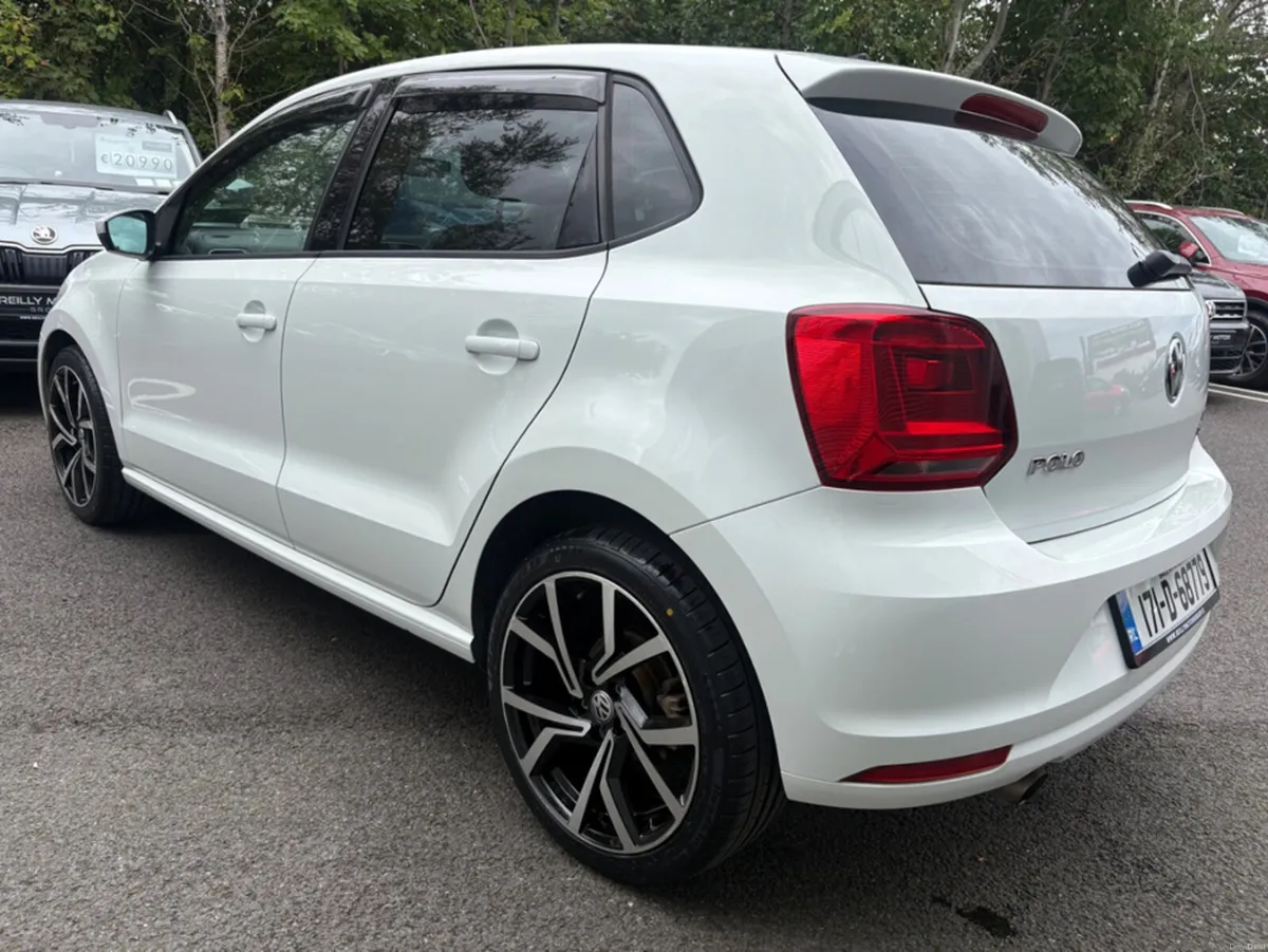 Volkswagen Polo 1.2 PETROL CL AUTO - Image 5