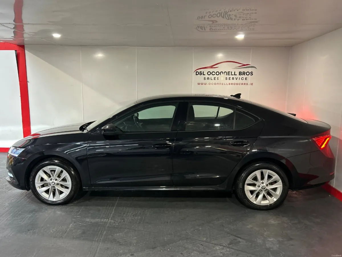Skoda Octavia AMBITION 2.0 TDI 115 115HP DSG 5 - Image 4