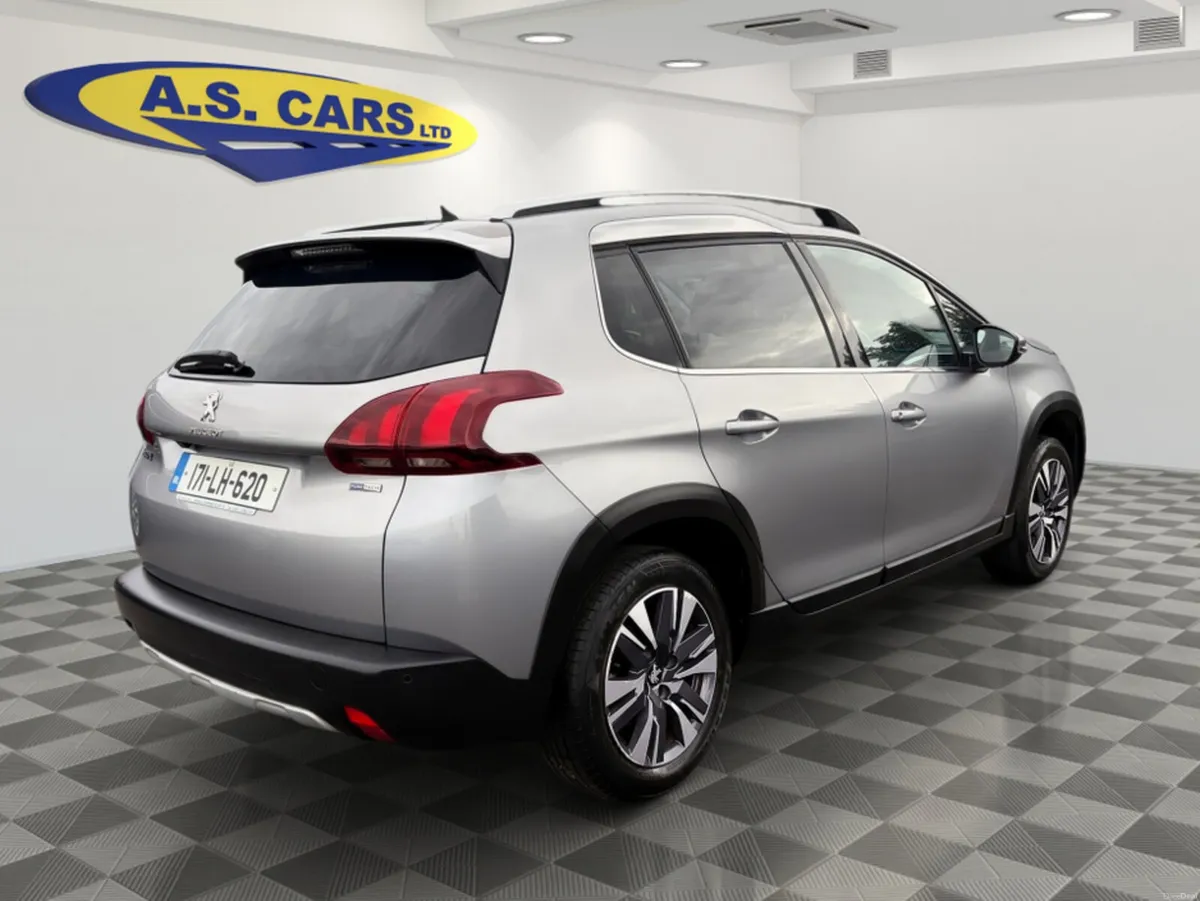 Peugeot 2008 ALLURE 1.2 PURETECH  ** PANORAMIC GLA - Image 6